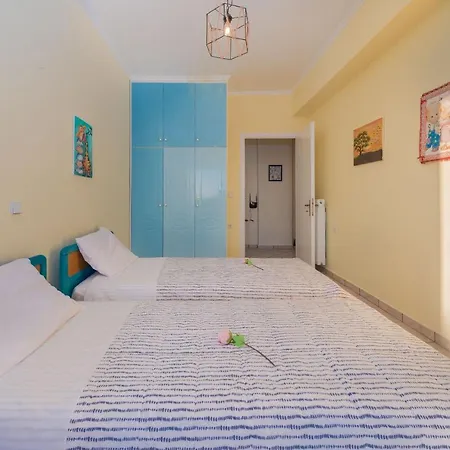 Sunset Family House, By Zantewize Κερί