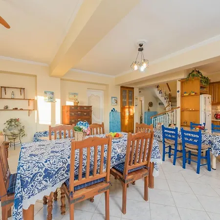 度假居 Sunset Family House, By Zantewize *