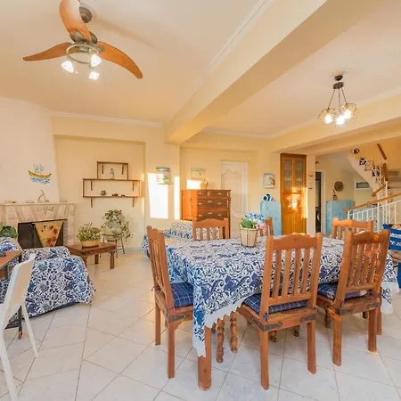 Sunset Family House, By Zantewize * Keri