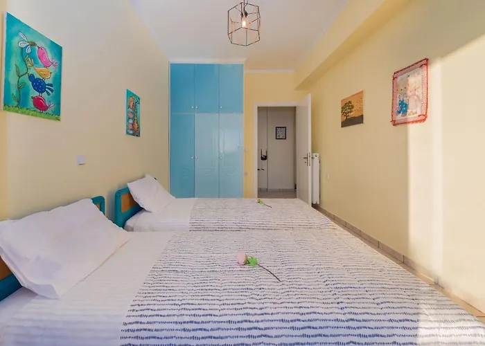 Sunset Family House, By Zantewize Keri