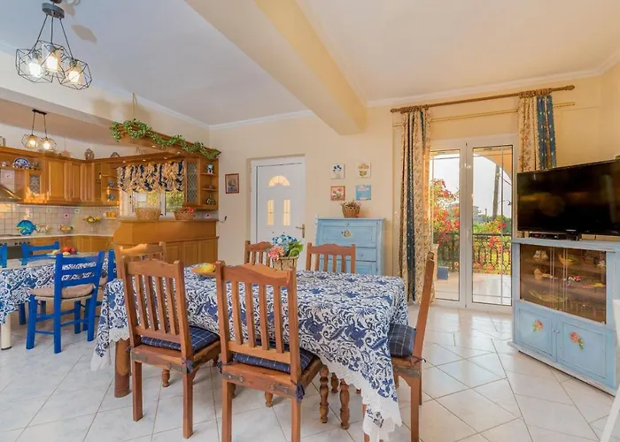 Sunset Family House, By Zantewize Дом отдыха *