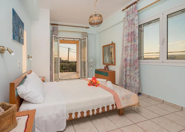 Sunset Family House, By Zantewize