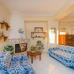 Case de vacanță Sunset Family House, By Zantewize *