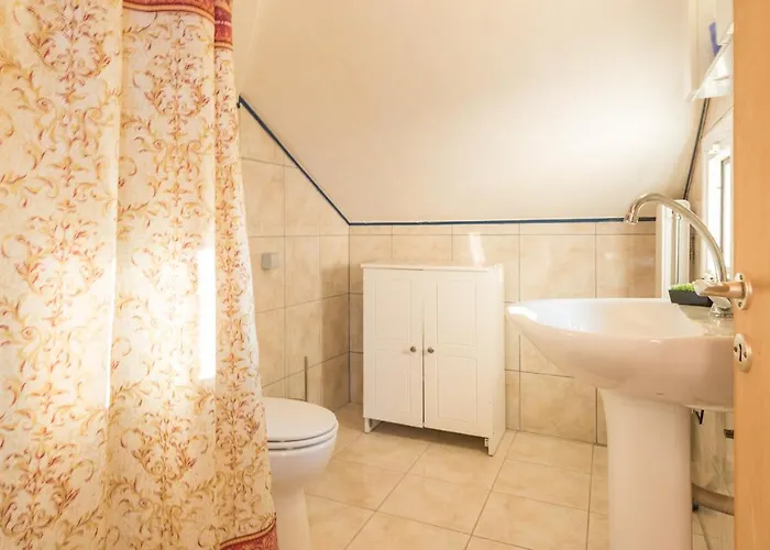 Sunset Family House, By Zantewize Case de vacanță Keri