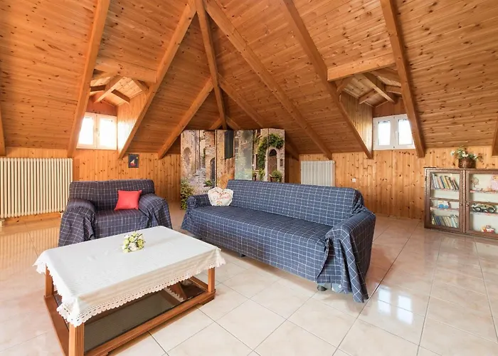 Sunset Family House, By Zantewize